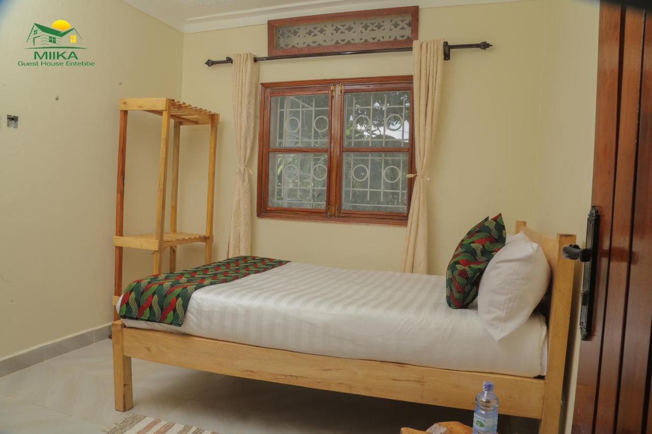 Miika Guest House Entebbe Exteriör bild